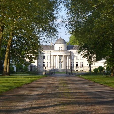 Kasteel Duras Bed & Breakfast Sint-Truiden Exterior photo